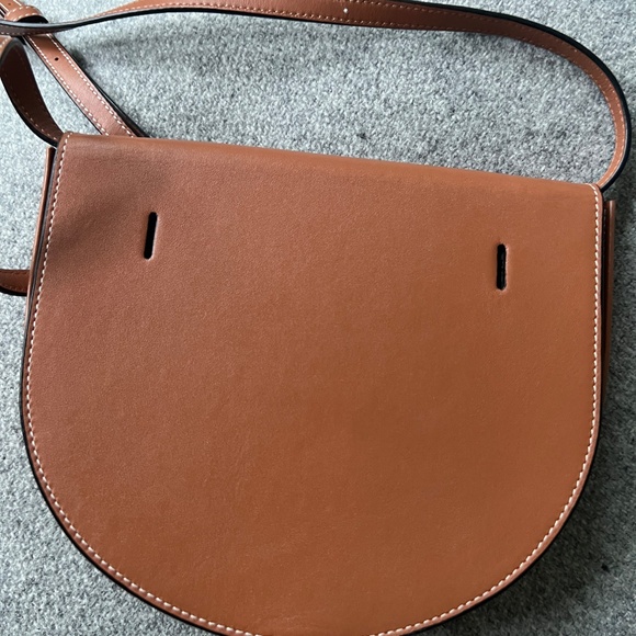 Authentic LOEWE Cross Body leather HEEL pouch/bag - Picture 3 of 7